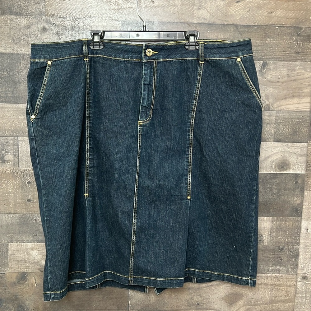 Dark Blue Jean Skirt from Just Blu